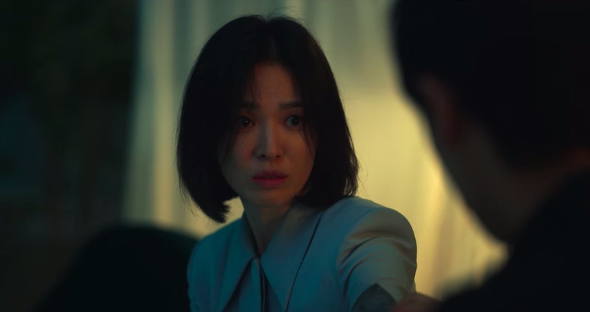 Jeon Do Yeon, Song Hye Kyo và câu chuyện chê bai vô lý của antifan - Ảnh 3. Jeon Do Yeon, Song Hye Kyo và câu chuyện chê bai vô lý của antifan - Ảnh 3.