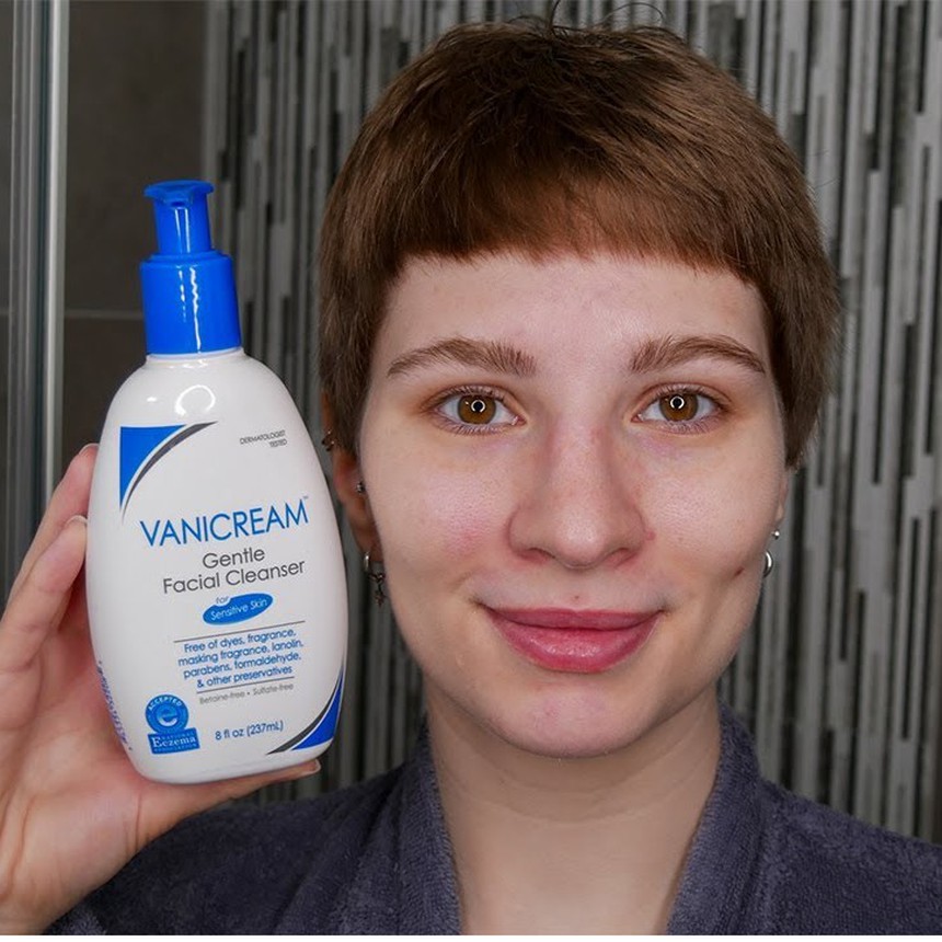 7 sản phẩm cho da nhạy cảm được bác sĩ da liễu tín nhiệm: Tưởng đắt đỏ nhưng toàn bộ đều có giá dưới 500k   - Ảnh 1.