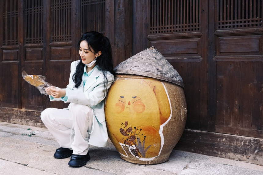 Mục tiêu và nguyện vọng của Triệu Lệ Dĩnh trong năm 2023 - Ảnh 5.