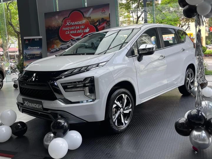 Mitsubishi chạy đua ưu đãi: Tặng tiền, phụ kiện và cả quà cho khách mua xe sau Tết - Ảnh 2.