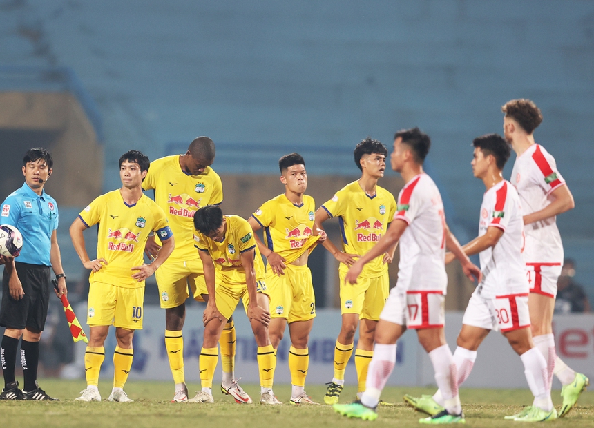 HAGL: Từ thế lực đến bờ vực… - Ảnh 1.