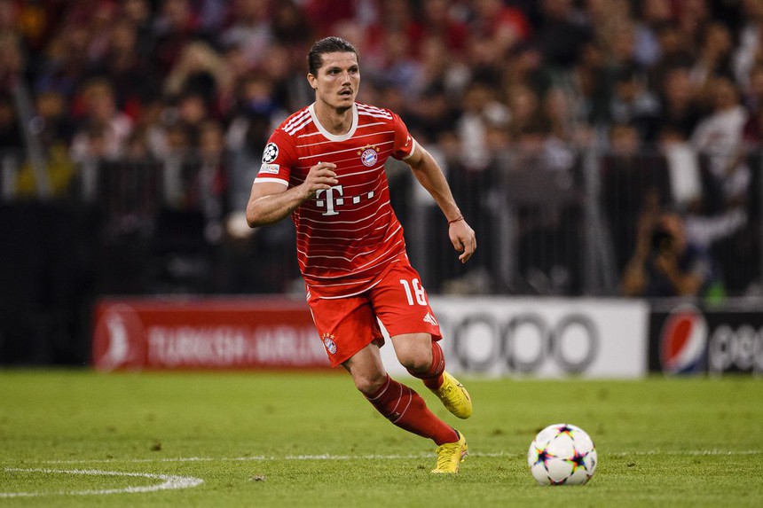 Sabitzer được huyền thoại MU bảo vệ trước nhận xét chê bai - Ảnh 2.