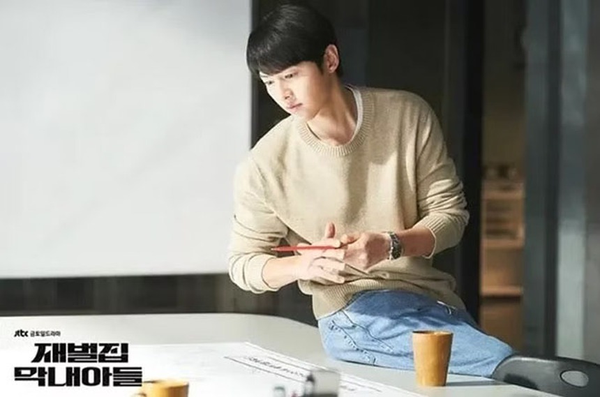 Chuẩn bị tái hôn và sinh con đầu lòng, Song Joong Ki đang đóng 3 phim điện ảnh, sẽ sang Anh tiếp tục sự nghiệp? - Ảnh 5.