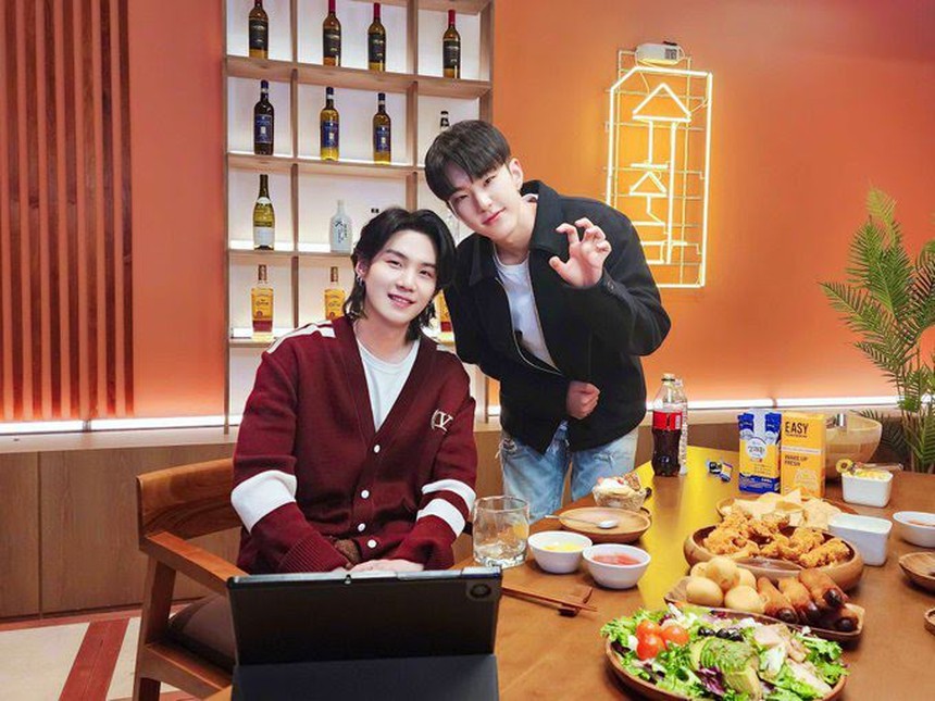 Hoshi Seventeen thổ lộ việc gặp BTS rất khó khăn và cái kết - Ảnh 1. Hoshi Seventeen thổ lộ việc gặp BTS rất khó khăn và cái kết - Ảnh 1.