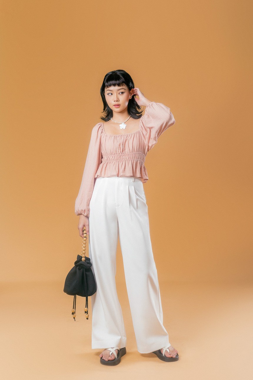 Mỹ nhân chuyển giới đẹp nhất Thái Lan Nong Poy: chuộng phong cách thời trang tối giản, chỉ diện áo phông và quần jeans cũng đủ đẹp   - Ảnh 19.