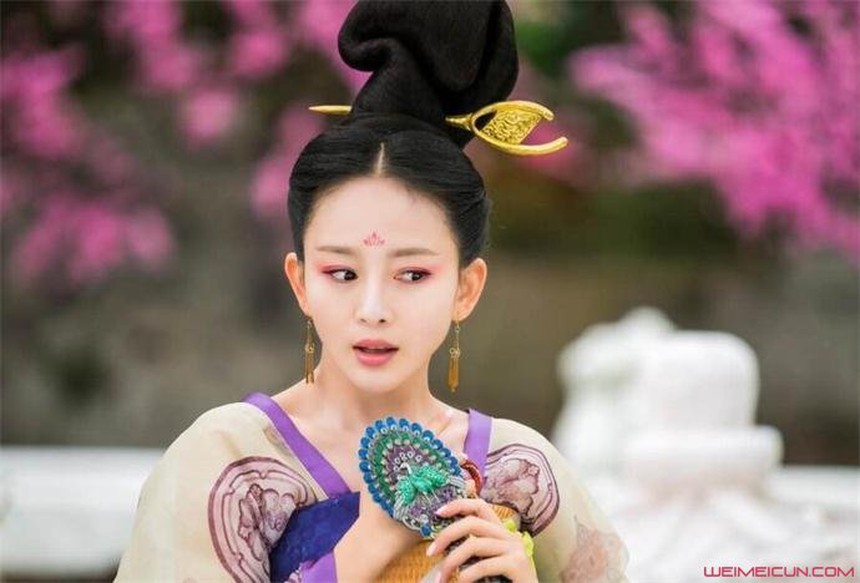 Nàng tiểu hoa gặp họa nhân đôi: Bị tố là kẻ thứ 3 sau tai nạn phim trường thảm khốc, U40 nhưng giờ vô danh không ai nhớ - Ảnh 3. Nàng tiểu hoa gặp họa nhân đôi: Bị tố là kẻ thứ 3 sau tai nạn phim trường thảm khốc, U40 nhưng giờ vô danh không ai nhớ - Ảnh 3.