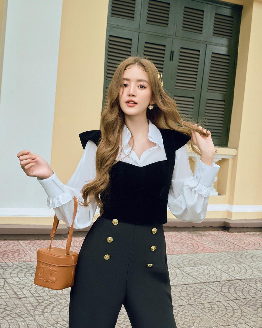 Mỹ nhân chuyển giới đẹp nhất Thái Lan Nong Poy: chuộng phong cách thời trang tối giản, chỉ diện áo phông và quần jeans cũng đủ đẹp   - Ảnh 10.