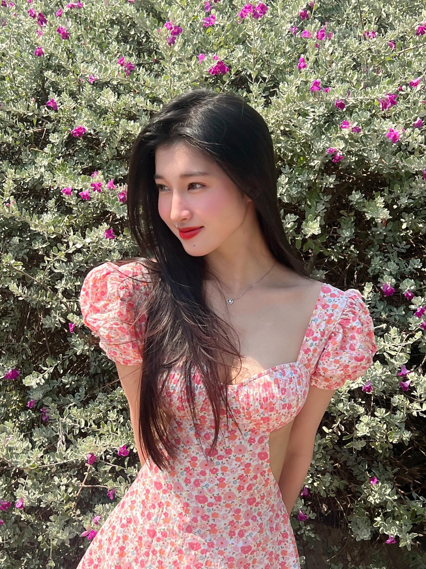 Diện cùng một kiểu váy, Hoa hậu Thanh Thuỷ đọ sắc 'bất phân thắng bại' cùng Á hậu Phương Nhi - Ảnh 5.