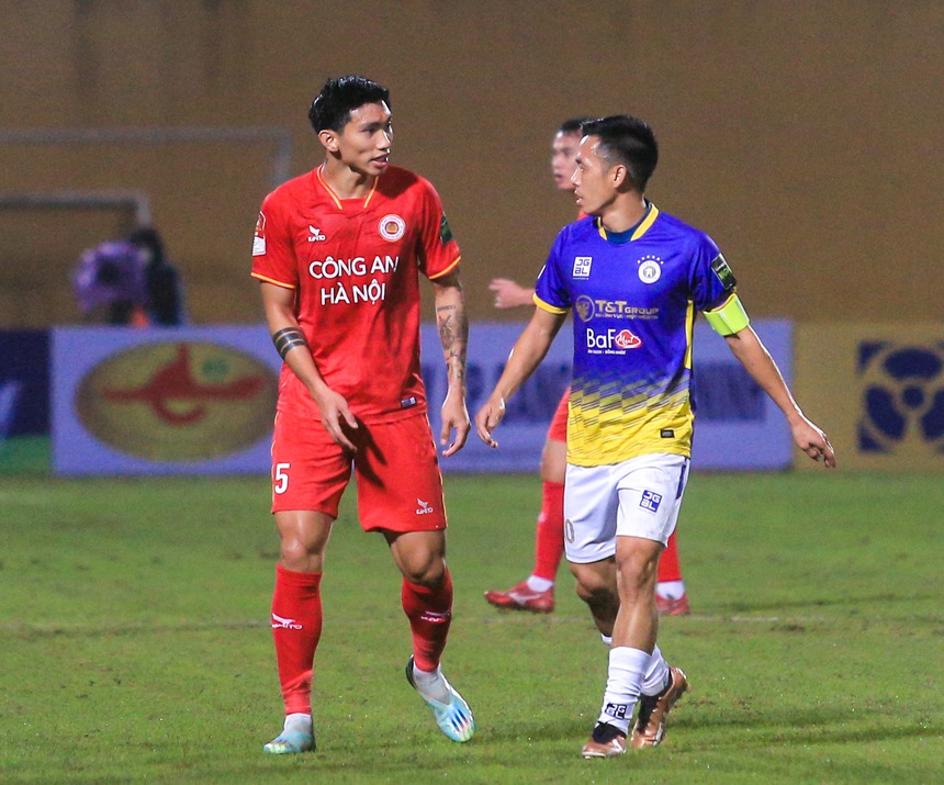 Văn Quyết tiếc nuối khi suýt có cơ hội lập hat-trick - Ảnh 7.