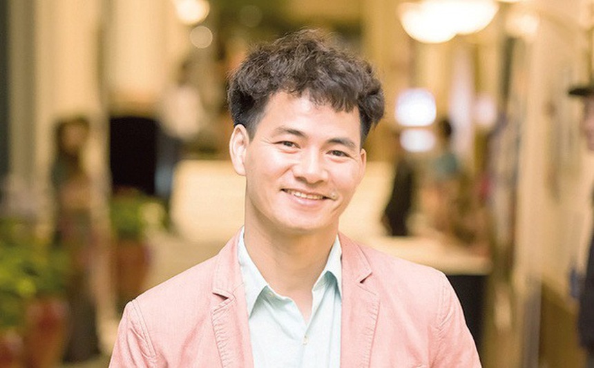 Loạt sao nam Vbiz cùng tuổi nhưng ngoại hình lại khác biệt đến ngỡ ngàng - Ảnh 6.