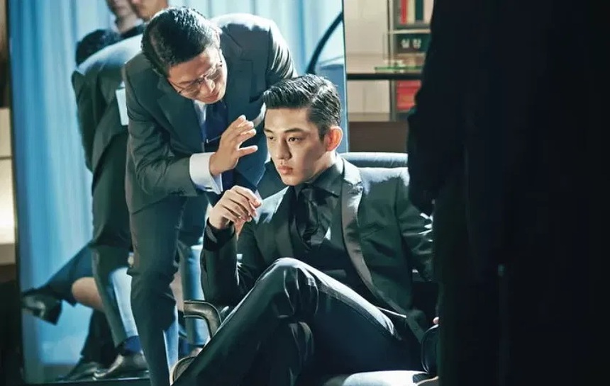 Bí quyết để Yoo Ah Indiễn xuất điên cuồng là ma túy? - Ảnh 6. Bí quyết để Yoo Ah Indiễn xuất điên cuồng là ma túy? - Ảnh 6.