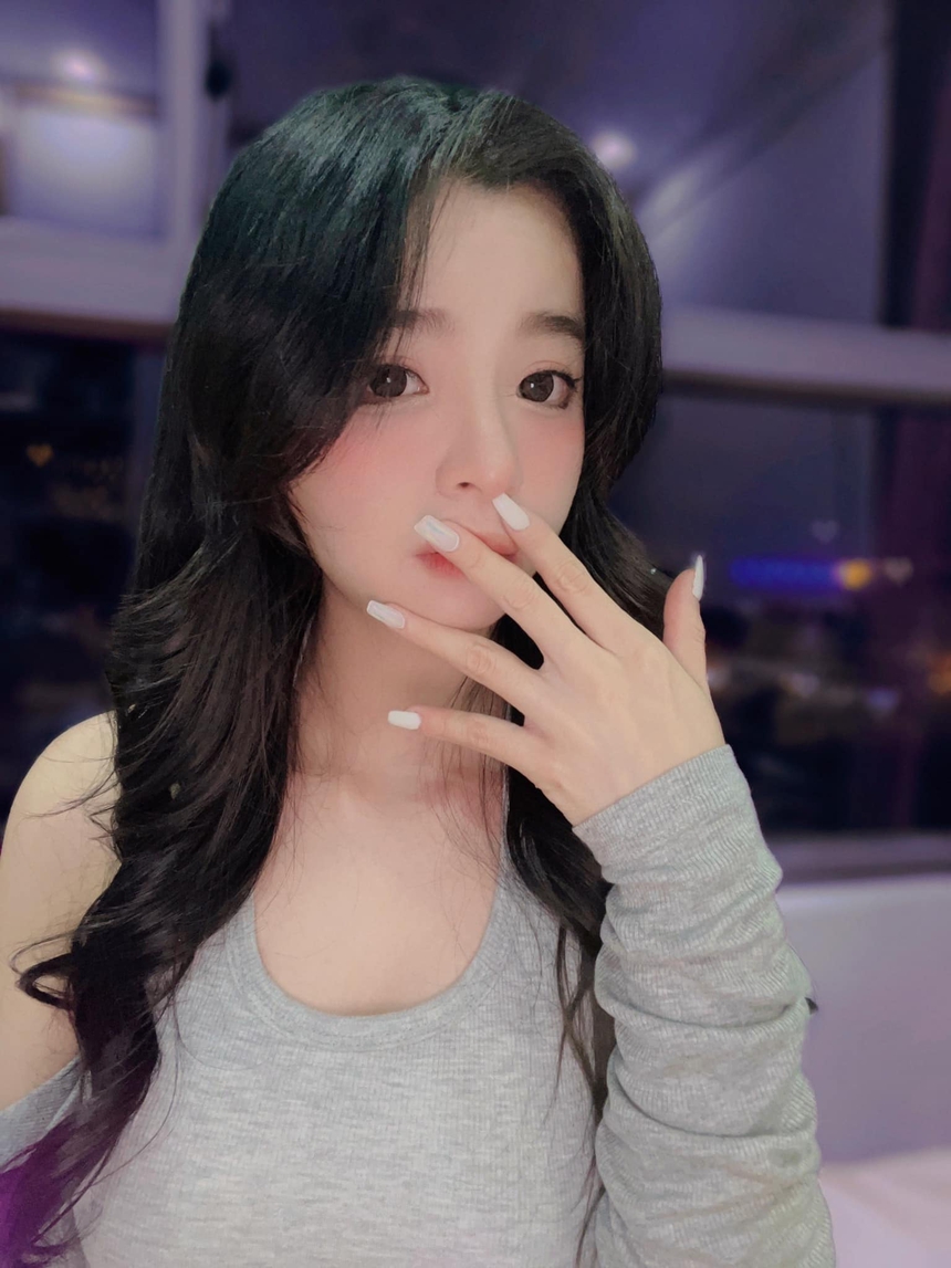 Nữ streamer Việt được tìm kiếm nhiều nhất trên Google phát biểu một câu khiến dân FA 'đắng ngắt' - Ảnh 3.