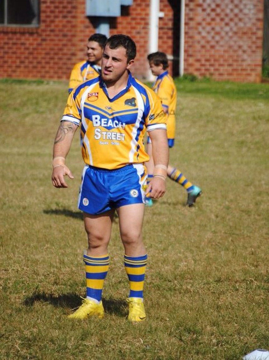 Võ sĩ số 1 thế giới Alex Volkanovski: Giảm 30 kg để đấu MMA, từng suýt mất mạng khi đi máy bay - Ảnh 1.