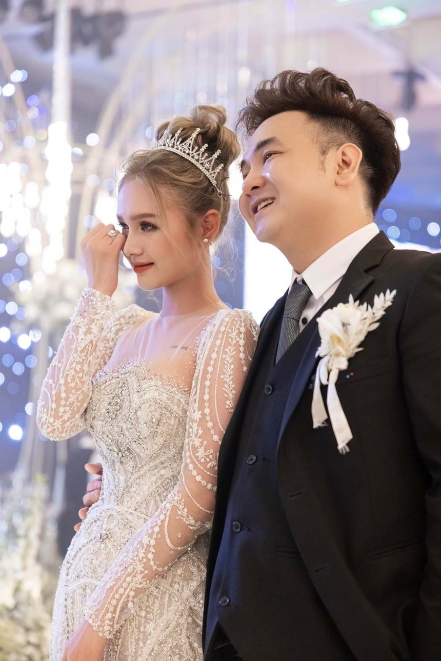 “Mở bát” Valentine năm nay vợ chồng Xemesis kỉ niệm hành trình 5 năm yêu nhau: Từ yêu đến cưới đều ngọt ngào, Xoài Non giờ đã “chín” vì nhan sắc mãi keo! - Ảnh 5.