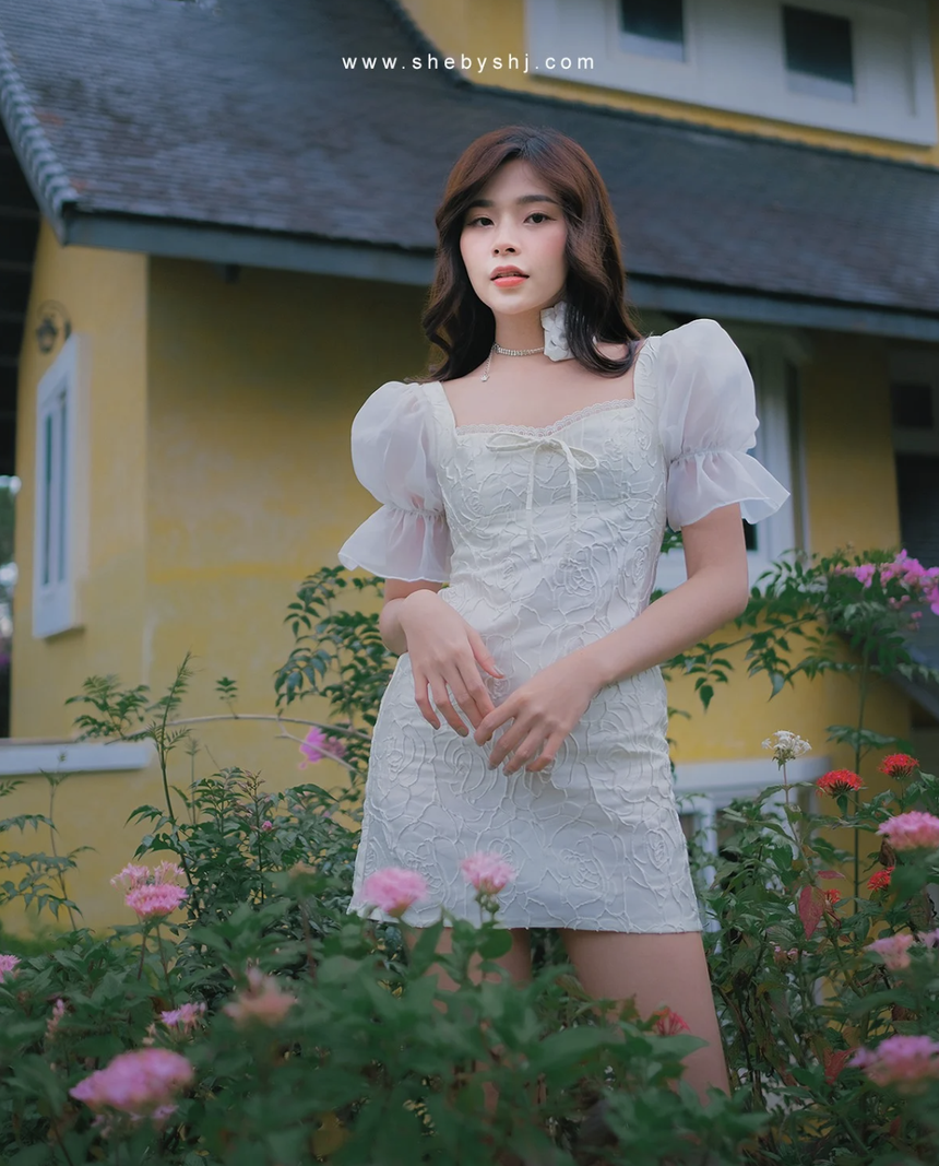 Giảng viên Midu chăm diện crop top khoe eo con kiến ở tuổi 33, phối đồ cao tay chẳng thua kém hội teen girl - Ảnh 19.