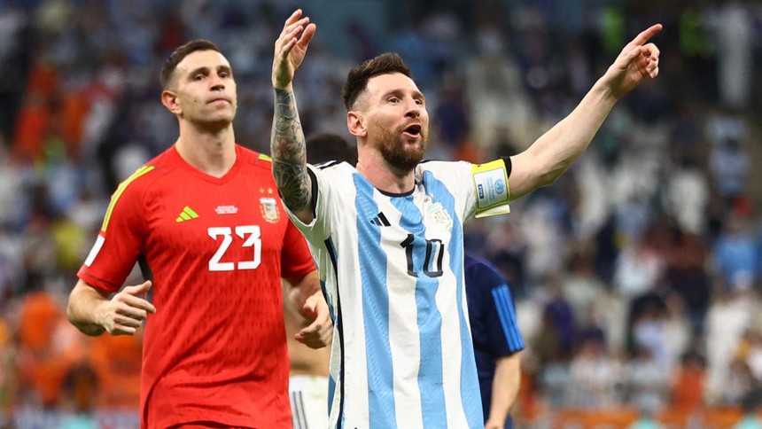 Không nghe lời khuyên chân thành của Messi, thủ môn Argentina hứng bão chỉ trích - Ảnh 1. Không nghe lời khuyên chân thành của Messi, thủ môn Argentina hứng bão chỉ trích - Ảnh 1.