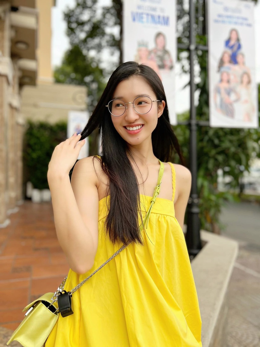 Phương Nhi và loạt ảnh xinh chuẩn danh hiệu thần tiên tỉ tỉ: Đẹp át cả Hoa hậu Việt Nam khi đụng hàng, ảnh cam thường gây bão - Ảnh 4.