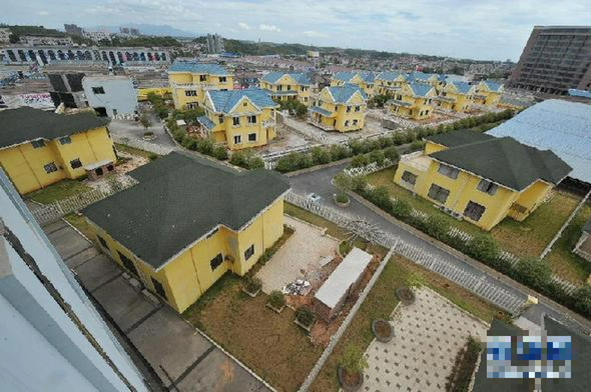 25 căn biệt thự tọa lạc trên nóc trung tâm thương mại 20.000m2: Không hề được cấp giấy phép xây dựng nhưng vẫn chưa dỡ bỏ vì điều này - Ảnh 3.