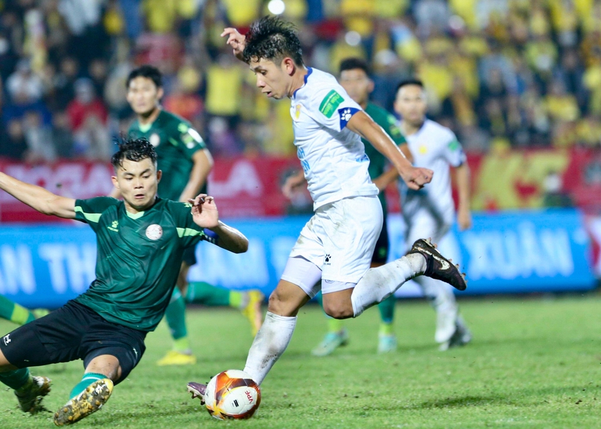 Trên sân Thiên Trường, HAGL sẽ vượt qua được thử thách thực sự đầu tiên? - Ảnh 1.