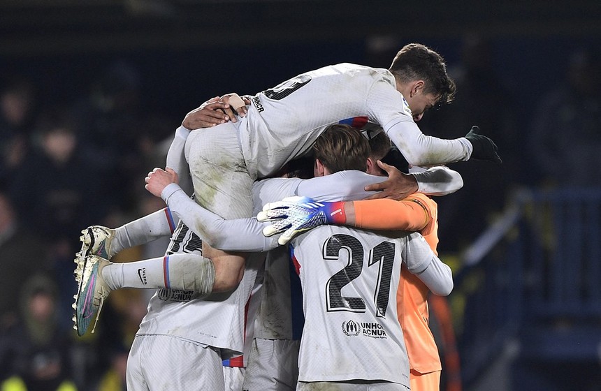 Barcelona: Những quái vật trẻ tuổi - Ảnh 1.