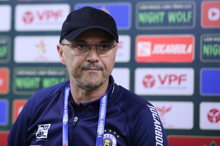 "Văn Quyết đang ở phong độ quá cao, hiệu suất ghi bàn ấy khó cầu thủ nội nào đạt được" - Ảnh 3.