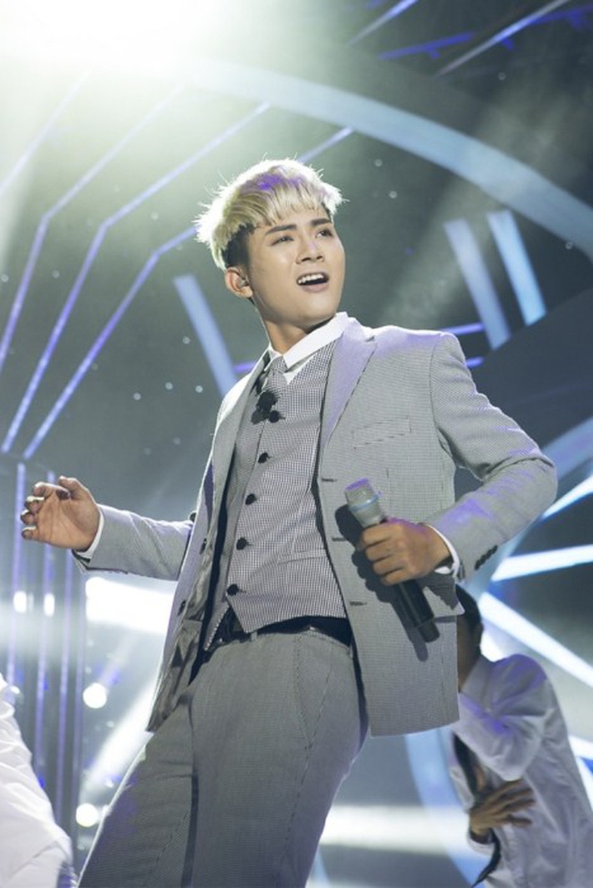 Sau 2 năm ly hôn và ở ẩn, cuộc sống hiện tại của Hoài Lâm ra sao? - Ảnh 1. Sau 2 năm ly hôn và ở ẩn, cuộc sống hiện tại của Hoài Lâm ra sao? - Ảnh 1.