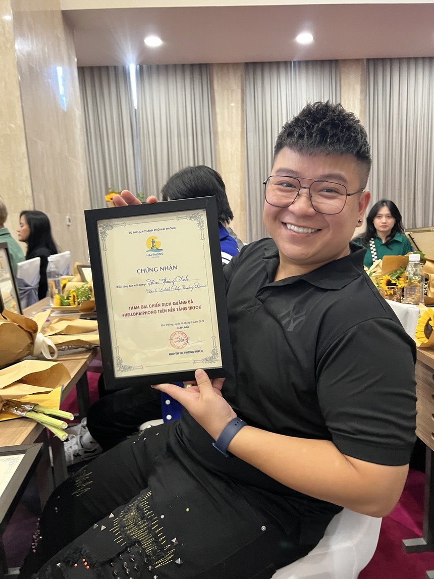 Bếp Trưởng Review: Làm 9 tiếng, lên video chỉ 1 phút  - Ảnh 2.