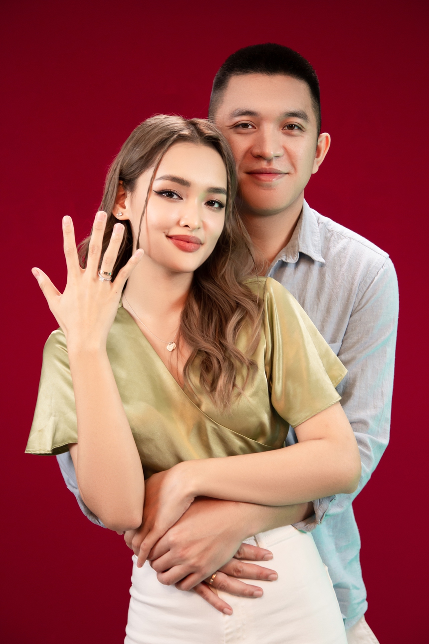 Valentine gặp Linda Ngô - Phong Đạt: Yêu từ năm em 17 tuổi, 6 năm sau cầu hôn và tuyên bố “Lấy anh em có tất cả!” - Ảnh 7. Valentine gặp Linda Ngô - Phong Đạt: Yêu từ năm em 17 tuổi, 6 năm sau cầu hôn và tuyên bố “Lấy anh em có tất cả!” - Ảnh 7.