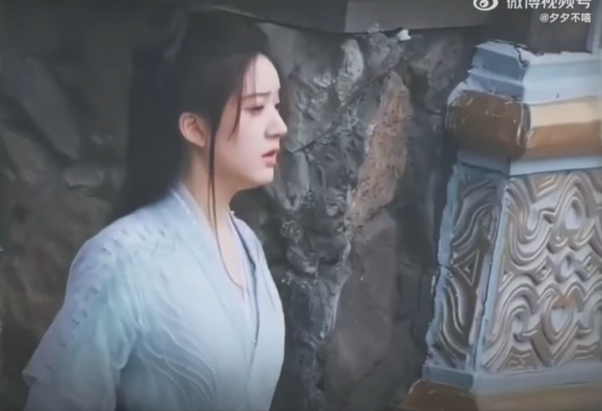 Hé lộ cảnh khóc cực đau lòng của Triệu Lộ Tư, nhan sắc có gì đáng chú ý - Ảnh 2.