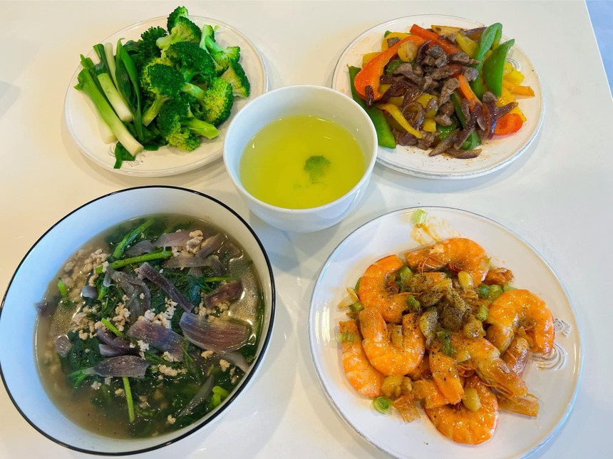 Thanh Thảo không muốn tìm lại hào quang, hài lòng với cuộc sống hiện tại - Ảnh 4.