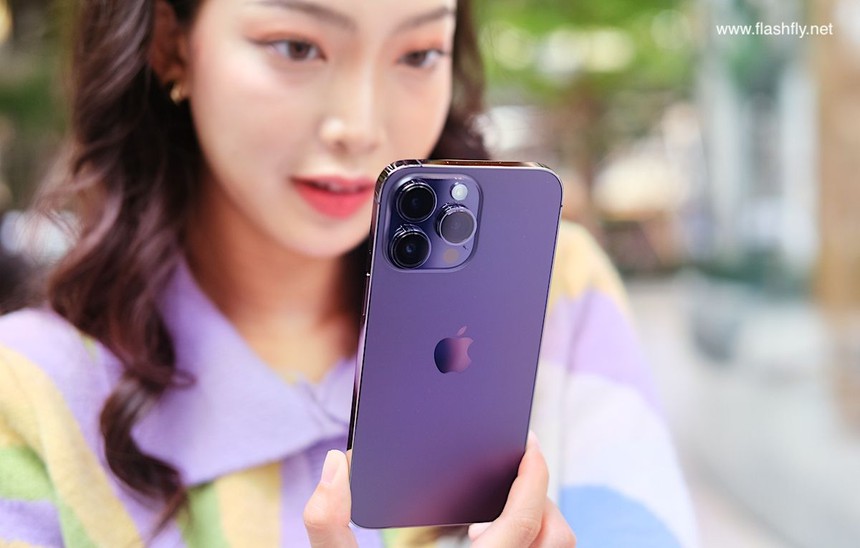 5 smartphone đẹp ngất ngây, tặng bạn gái ngày Valentine là 'hết sảy'! - Ảnh 1. 5 smartphone đẹp ngất ngây, tặng bạn gái ngày Valentine là 'hết sảy'! - Ảnh 1.