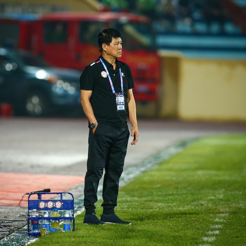 HLV Vũ Tiến Thành: "Mục tiêu trụ hạng trở nên khó khăn hơn" - Ảnh 1.