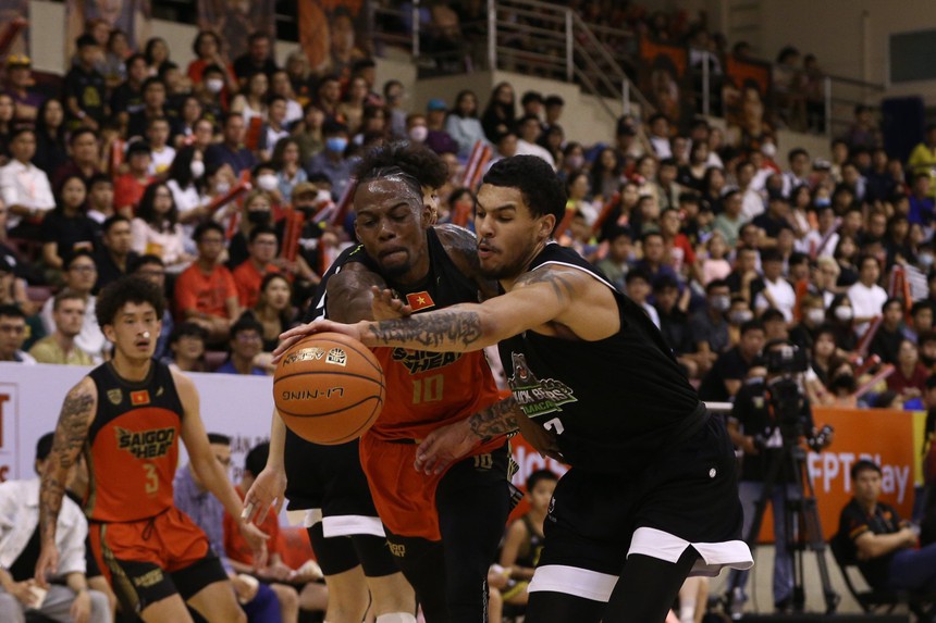 Đánh gục Macau Black Bears, Saigon Heat chính thức lọt vào vòng Playoffs - Ảnh 3. Đánh gục Macau Black Bears, Saigon Heat chính thức lọt vào vòng Playoffs - Ảnh 3.