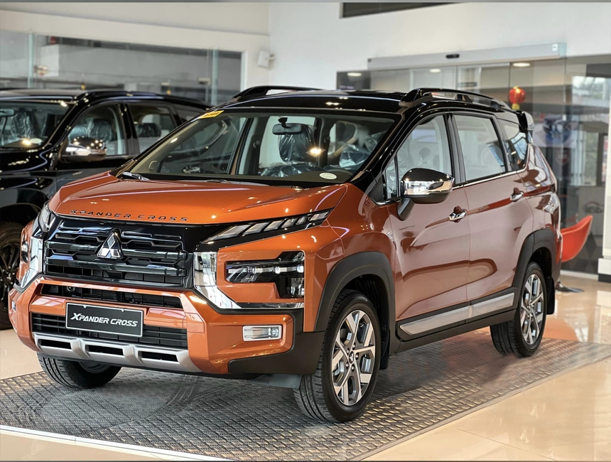 Đại lý hé lộ Xpander Cross 2023: Giá hơn 700 triệu đồng, bán cuối tháng 2, nhiều trang bị để đua doanh số với Veloz - Ảnh 1. Đại lý hé lộ Xpander Cross 2023: Giá hơn 700 triệu đồng, bán cuối tháng 2, nhiều trang bị để đua doanh số với Veloz - Ảnh 1.