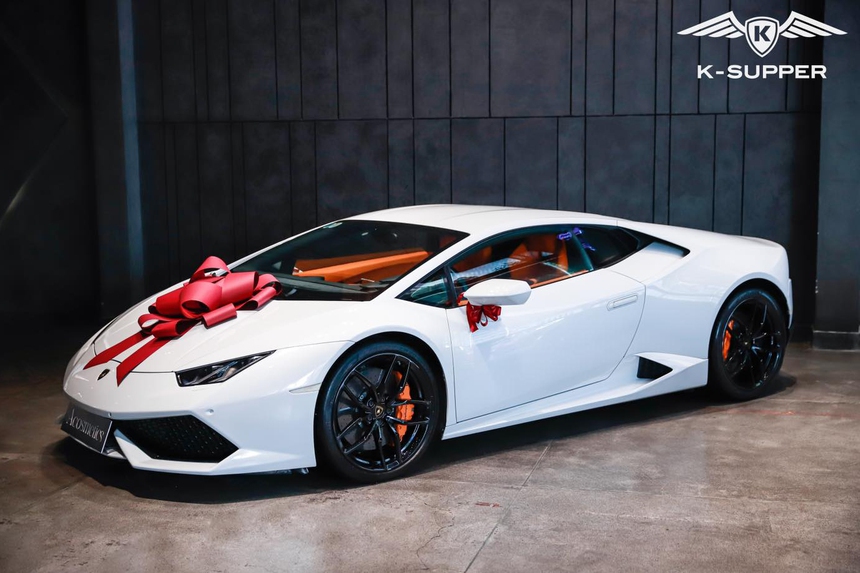 Hot girl Buôn Mê Thuột tậu siêu xe Lamborghini Huracan nhân dịp lễ Tình nhân - Ảnh 7. Hot girl Buôn Mê Thuột tậu siêu xe Lamborghini Huracan nhân dịp lễ Tình nhân - Ảnh 7.