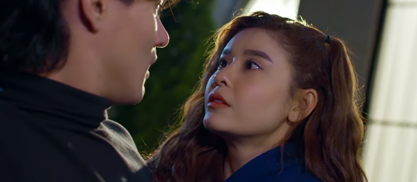 Mê mẩn nhan sắc 'trẻ ngược' của mỹ nhân Việt ở phim mới, U40 mà cặp kè bạn diễn kém tuổi 'ngọt xớt' - Ảnh 3. Mê mẩn nhan sắc 'trẻ ngược' của mỹ nhân Việt ở phim mới, U40 mà cặp kè bạn diễn kém tuổi 'ngọt xớt' - Ảnh 3.