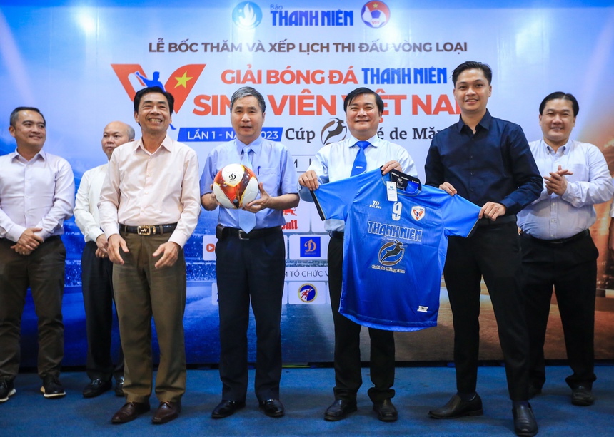 TBT báo Thanh Niên, Trưởng BTC giải bóng đá Thanh Niên – Sinh viên Việt Nam Cúp Café de Măng Đen lần 1 năm 2023, ông Nguyễn Ngọc Toàn: “Chúng ta cần có trách nhiệm với người trẻ” - Ảnh 2.