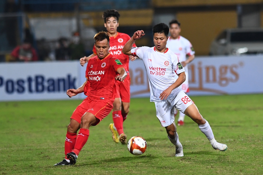 Đức Chiến 'Siu' như Ronaldo sau bàn thắng đẹp vào lưới CLB Công An Hà Nội  - Ảnh 6.