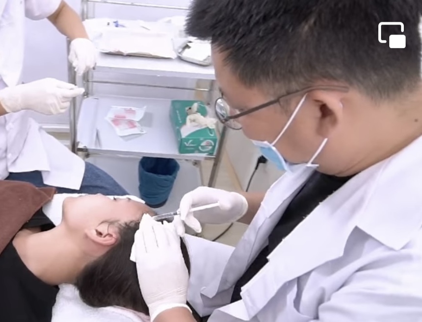 Loạt ồn ào của Ngọc Châu sau khi tham gia Hoa hậu Hoàn vũ: Dính ồn ào khai gian học vấn, bị tung bằng chứng từng chỉnh sửa mặt - Ảnh 5.