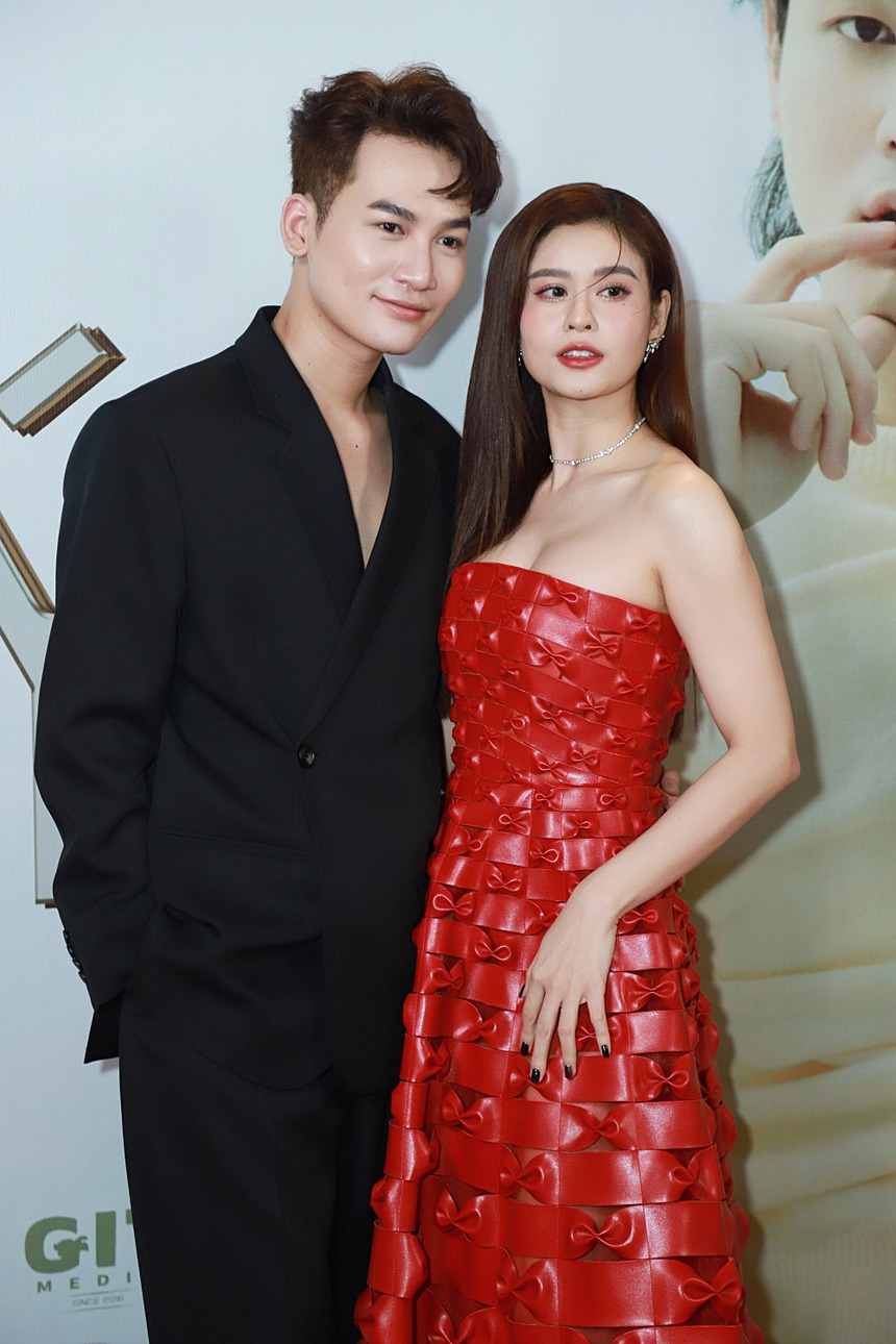 Trương Quỳnh Anh hạnh phúc vì có thể 'làm điều mình thích, gặp những người mình yêu thương' - Ảnh 16. Trương Quỳnh Anh hạnh phúc vì có thể 'làm điều mình thích, gặp những người mình yêu thương' - Ảnh 16.