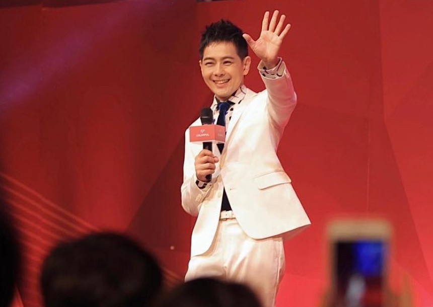 Lâm Chí Dĩnh lần đầu tiên xuất hiện tại sự kiện công cộng sau tai nạn xe hơi nghiêm trọng - Ảnh 3.