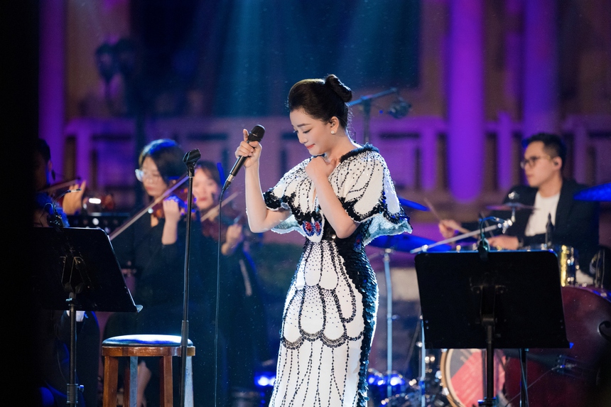 Ca sĩ Phạm Thu Hà: 'Âm nhạc thì không bao giờ phản bội mình' - Ảnh 2.