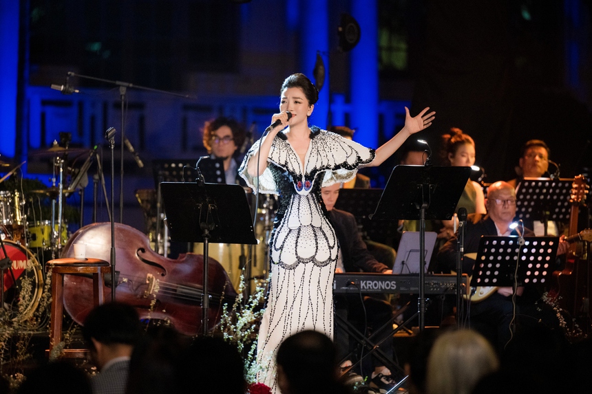 Ca sĩ Phạm Thu Hà: 'Âm nhạc thì không bao giờ phản bội mình' - Ảnh 4.