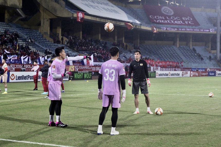 Lý do Patrik Lê Giang không được Công An Hà Nội đăng ký thi đấu với Viettel - Ảnh 2. Lý do Patrik Lê Giang không được Công An Hà Nội đăng ký thi đấu với Viettel - Ảnh 2.