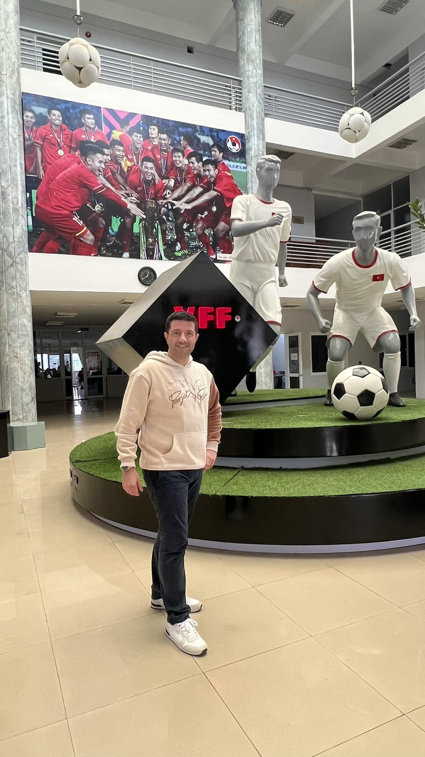 Quang Hải chia tay Đắc Văn, hợp tác người đại diện nước ngoài để cứu vãn giấc mơ trời Âu - Ảnh 3.