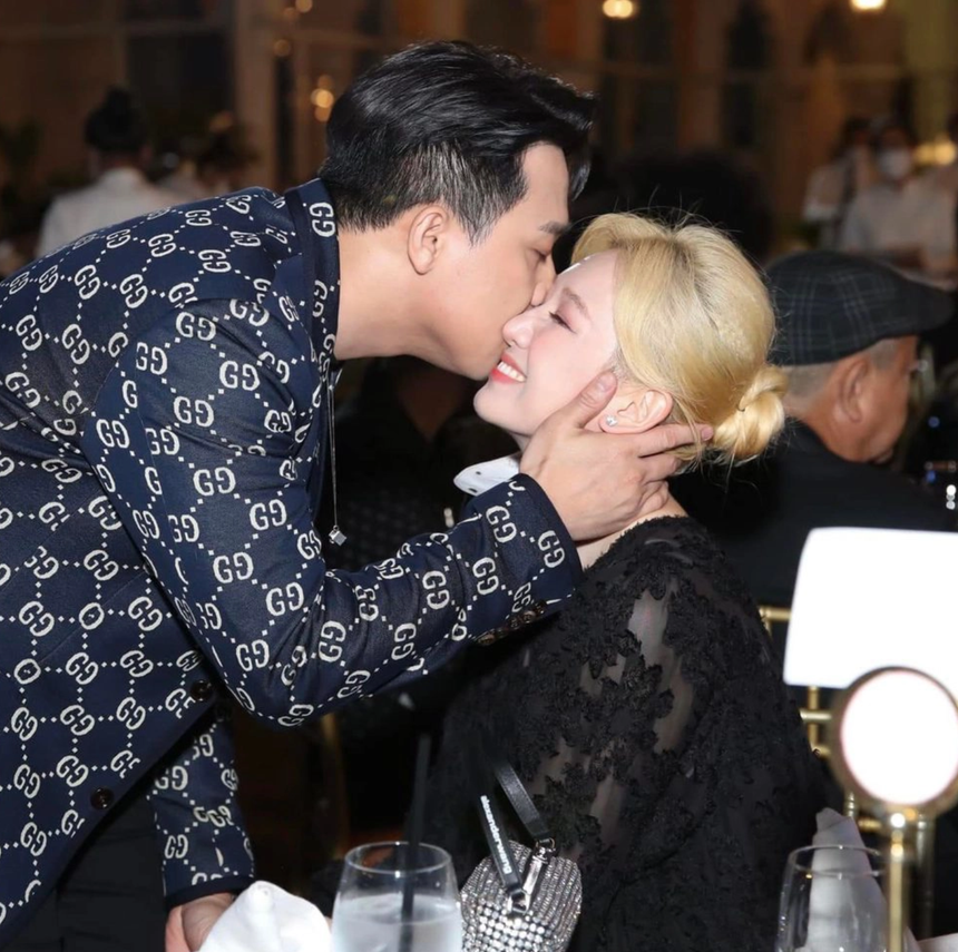 Trấn Thành nhắn nhủ mùi mẫn tới bà xã ngày Valentine, Hari Won bất ngờ 'bóc trần' sự thật hài hước - Ảnh 4. Trấn Thành nhắn nhủ mùi mẫn tới bà xã ngày Valentine, Hari Won bất ngờ 'bóc trần' sự thật hài hước - Ảnh 4.