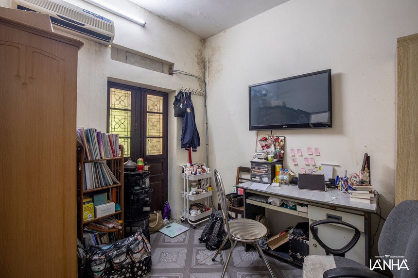 Bác gái 70 tuổi quyết chi 500 triệu cải tạo căn nhà 3 thế hệ ở khu tập thể cũ: Tạo bất ngờ cho chồng, diện mạo của ngôi nhà sau khi cải tạo vượt sức tưởng tượng - Ảnh 4.