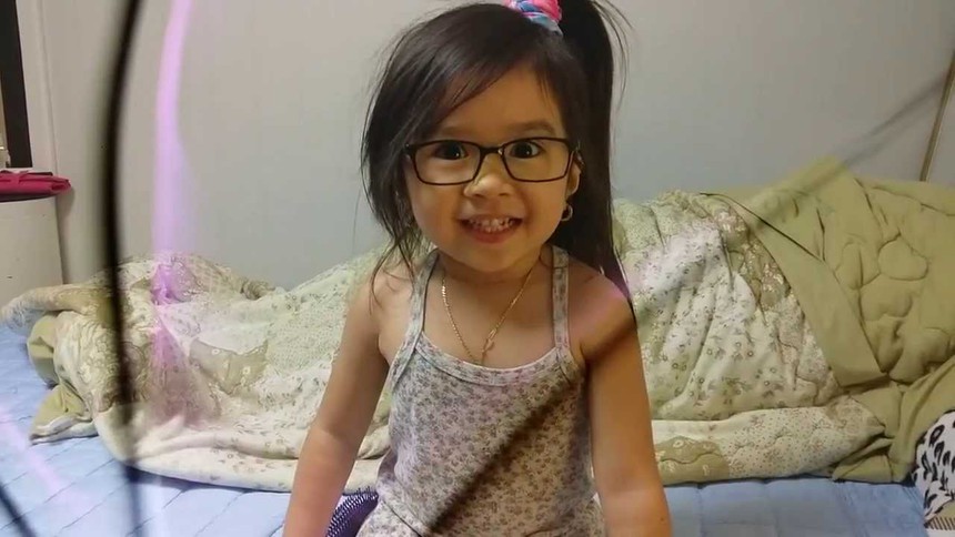 Từng được đại gia Dubai tài trợ cho sống xa hoa, dát đầy hàng hiệu, "thiên thần lai" Hàn Quốc giờ đây gây bất ngờ bởi ngoại hình khác xa lúc nhỏ - Ảnh 3.