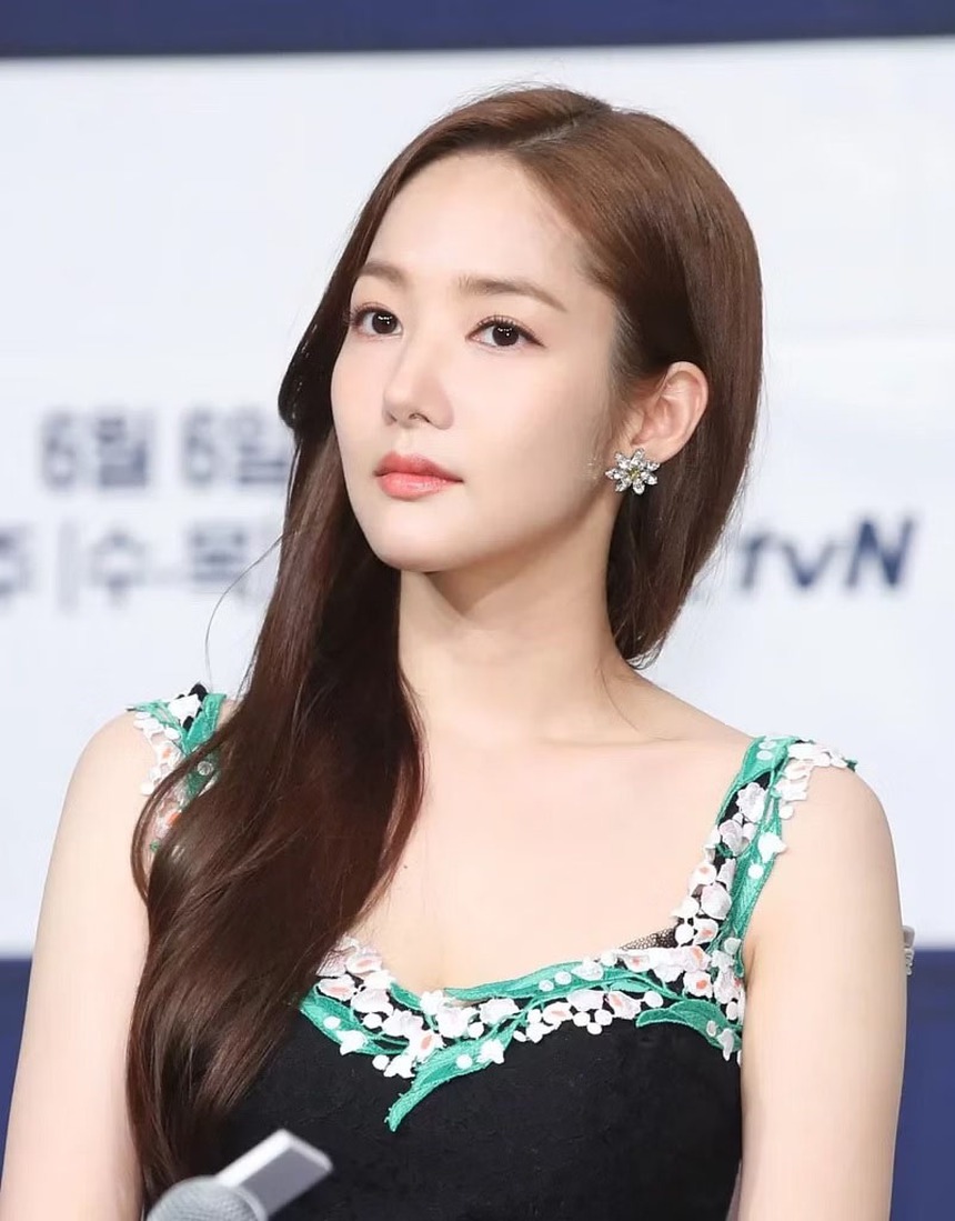 Park Min Young bị cấm xuất cảnh khỏi Hàn Quốc? - Ảnh 1. Park Min Young bị cấm xuất cảnh khỏi Hàn Quốc? - Ảnh 1.