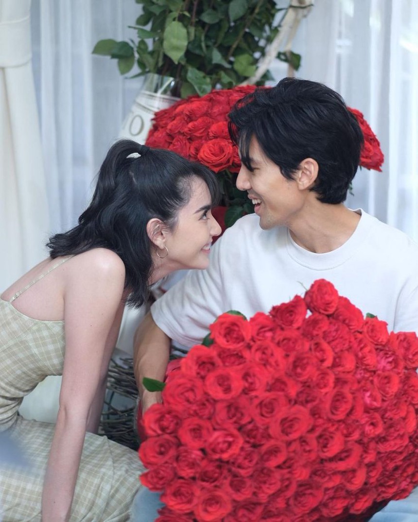 3 cặp đôi hot Thái Lan cho fan ăn no “cẩu lương” dịp Valentine: Baifern - Nine siêu lãng mạn nhưng vẫn thua cặp đôi táo bạo này - Ảnh 11. 3 cặp đôi hot Thái Lan cho fan ăn no “cẩu lương” dịp Valentine: Baifern - Nine siêu lãng mạn nhưng vẫn thua cặp đôi táo bạo này - Ảnh 11.